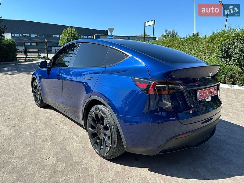 Позашляховик / Кросовер Tesla Model Y 2023 в Львові