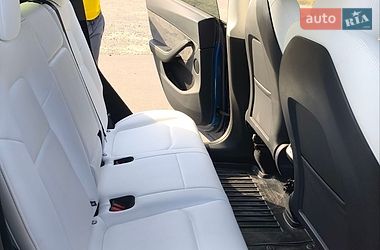 Внедорожник / Кроссовер Tesla Model Y 2024 в Кропивницком