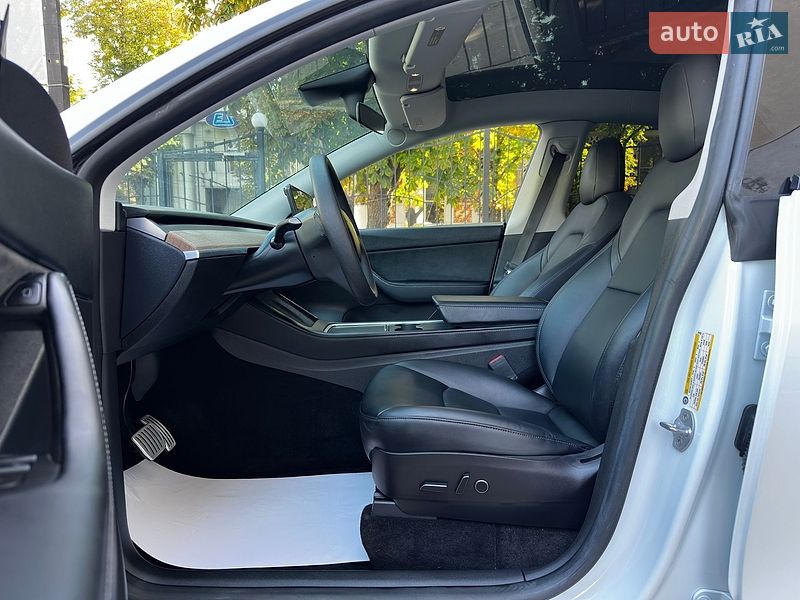 Внедорожник / Кроссовер Tesla Model Y 2021 в Одессе
