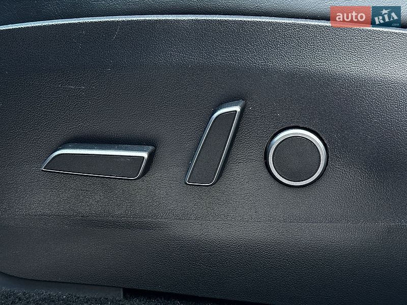Внедорожник / Кроссовер Tesla Model Y 2021 в Одессе