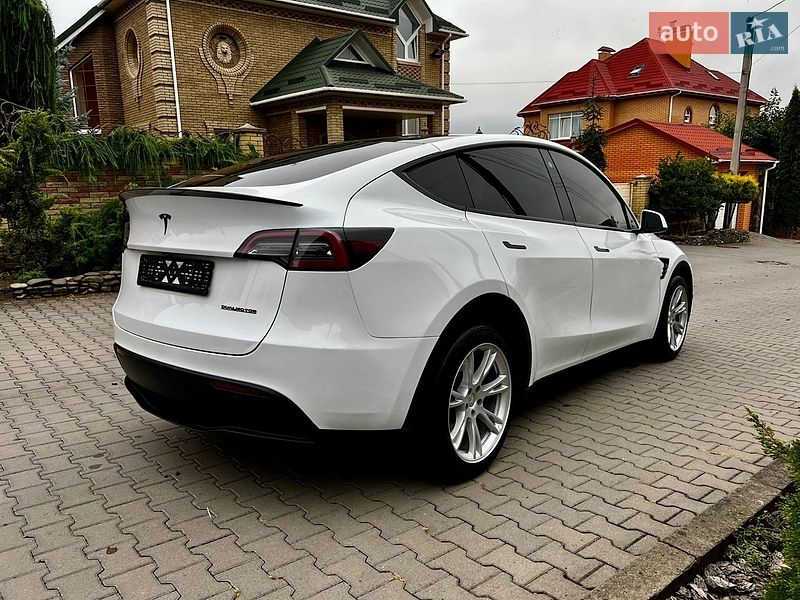 Позашляховик / Кросовер Tesla Model Y 2023 в Хмельницькому