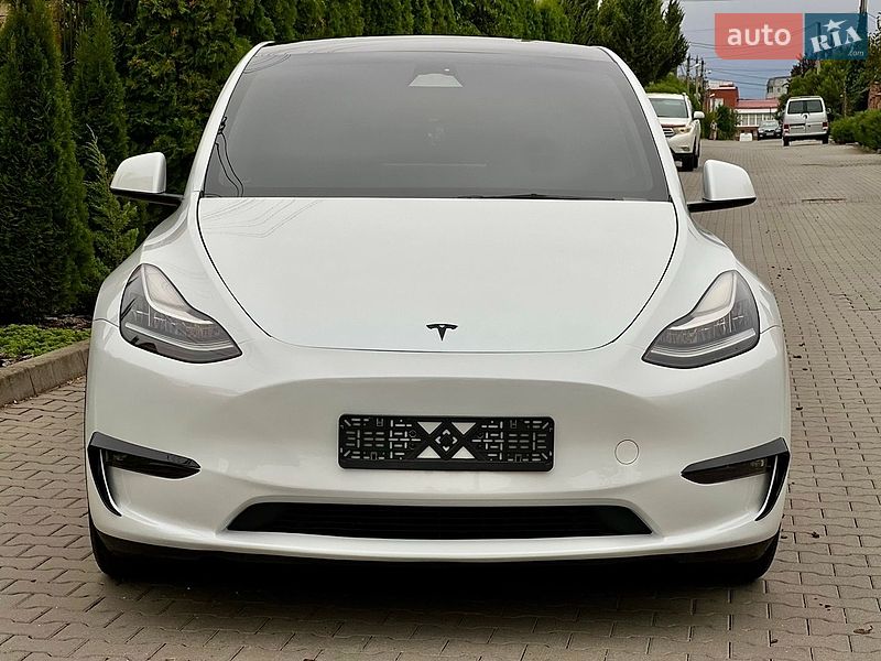 Позашляховик / Кросовер Tesla Model Y 2023 в Хмельницькому