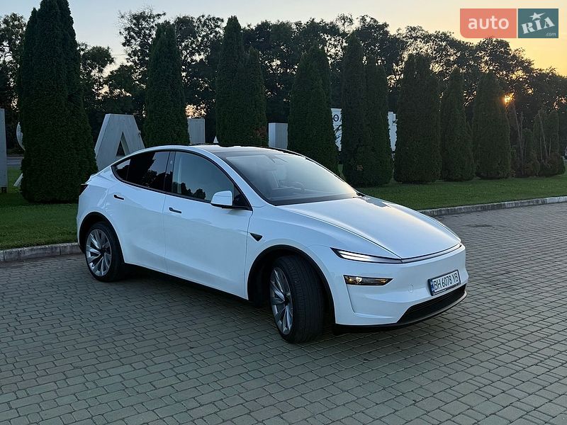 Позашляховик / Кросовер Tesla Model Y 2025 в Одесі
