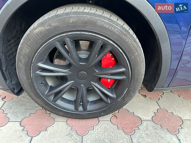 Позашляховик / Кросовер Tesla Model Y 2023 в Дніпрі