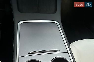 Позашляховик / Кросовер Tesla Model Y 2023 в Дніпрі