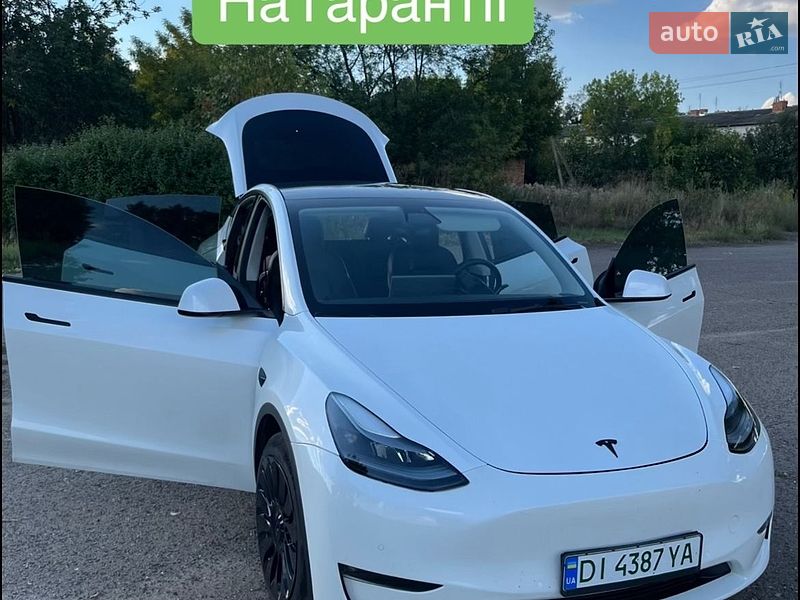Tesla Model Y 2022