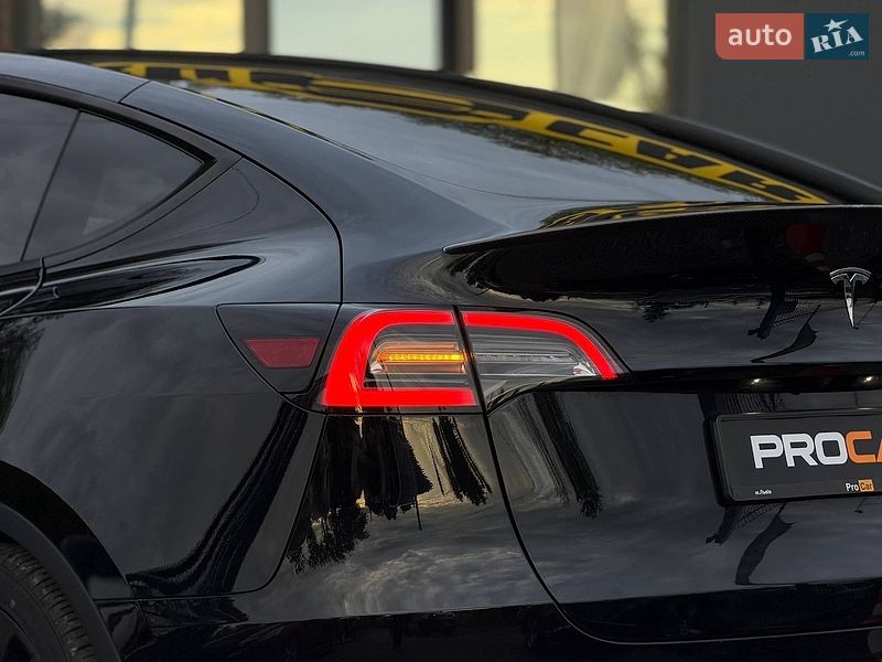 Внедорожник / Кроссовер Tesla Model Y 2022 в Львове