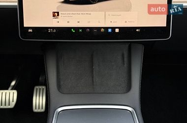 Внедорожник / Кроссовер Tesla Model Y 2022 в Львове