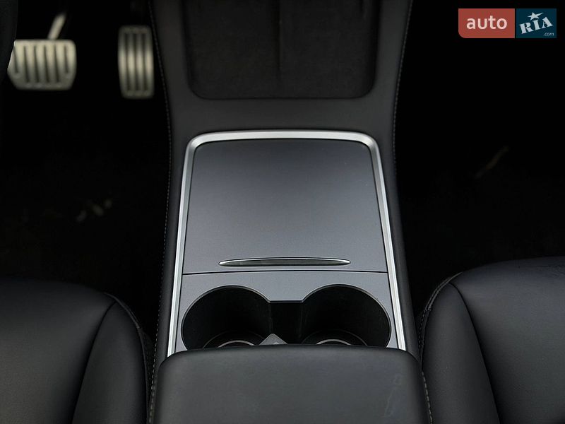 Внедорожник / Кроссовер Tesla Model Y 2022 в Львове