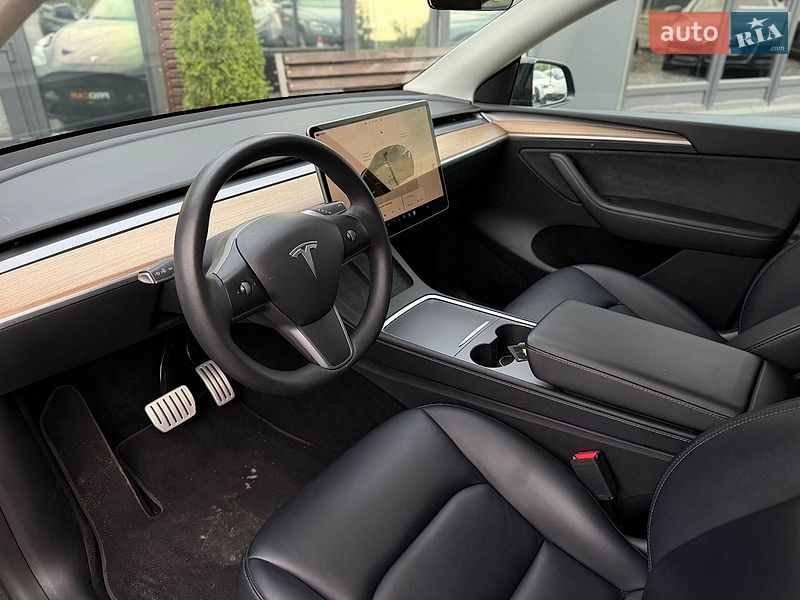 Внедорожник / Кроссовер Tesla Model Y 2022 в Львове