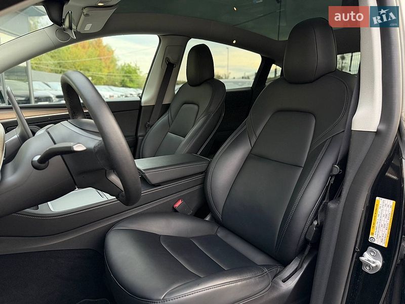 Внедорожник / Кроссовер Tesla Model Y 2022 в Львове