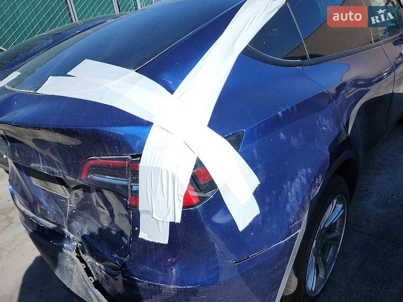 Позашляховик / Кросовер Tesla Model Y 2023 в Києві
