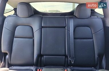 Позашляховик / Кросовер Tesla Model Y 2023 в Києві
