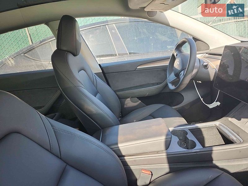Позашляховик / Кросовер Tesla Model Y 2023 в Києві