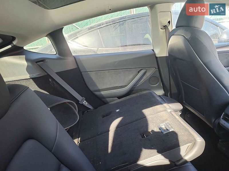 Позашляховик / Кросовер Tesla Model Y 2023 в Києві