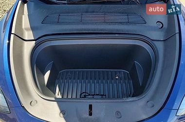 Позашляховик / Кросовер Tesla Model Y 2023 в Києві
