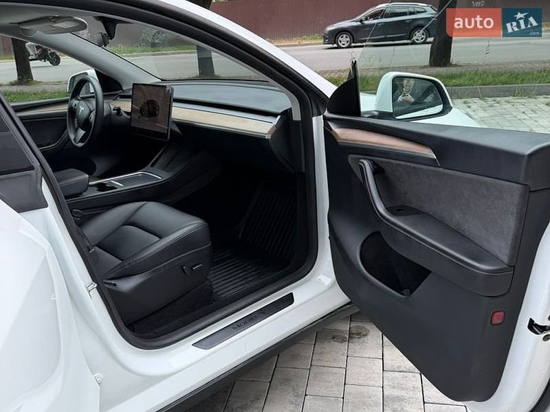 Внедорожник / Кроссовер Tesla Model Y 2023 в Черновцах фото 27 Внедорожник / Кроссовер Tesla Model Y 2023 в Черновцах