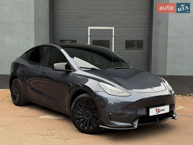 Tesla Model Y 2021