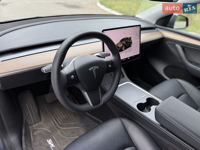 Внедорожник / Кроссовер Tesla Model Y 2022 в Днепре
