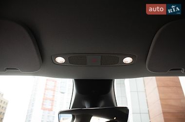 Позашляховик / Кросовер Tesla Model Y 2022 в Києві