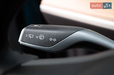 Позашляховик / Кросовер Tesla Model Y 2022 в Києві