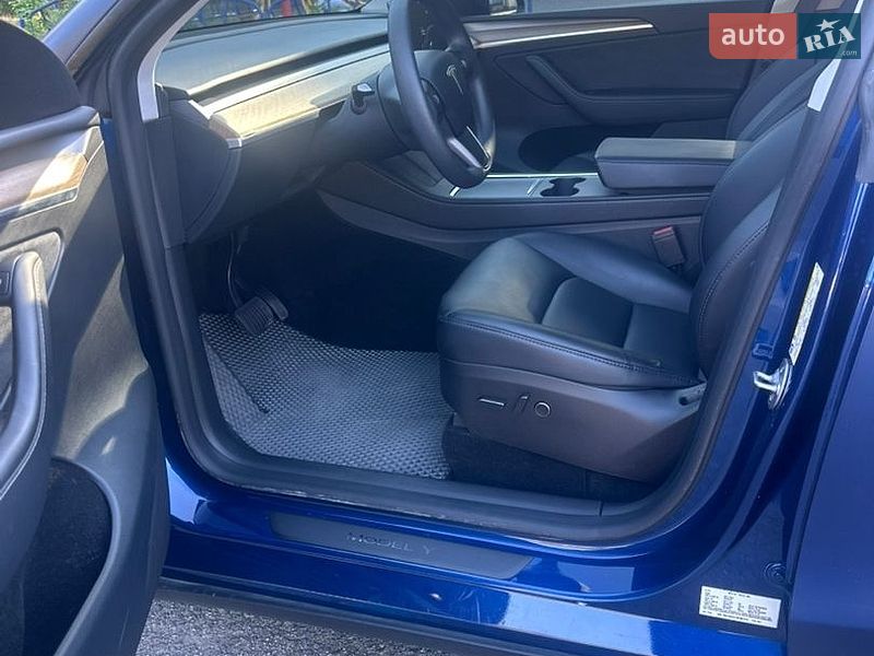 Внедорожник / Кроссовер Tesla Model Y 2024 в Виннице