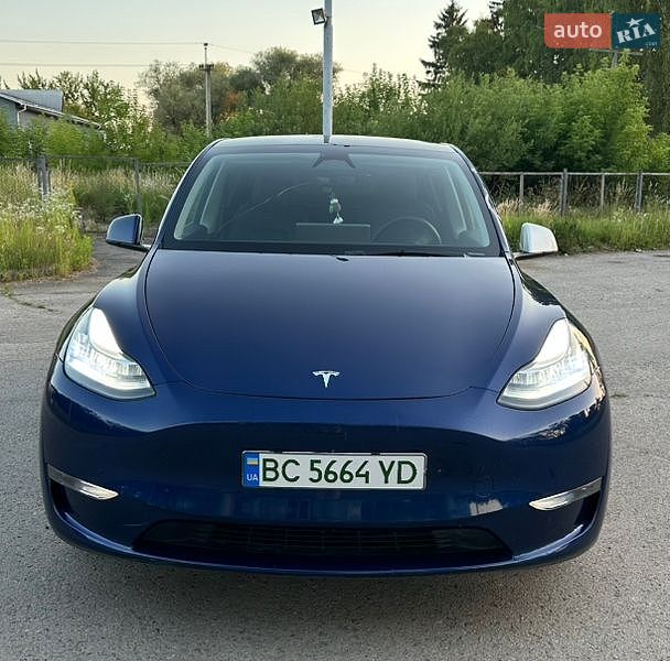 Внедорожник / Кроссовер Tesla Model Y 2023 в Львове