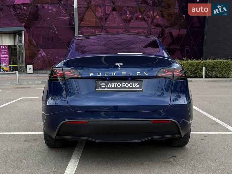 Внедорожник / Кроссовер Tesla Model Y 2024 в Киеве