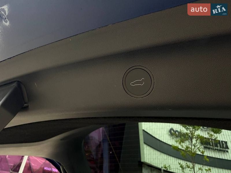Внедорожник / Кроссовер Tesla Model Y 2024 в Киеве