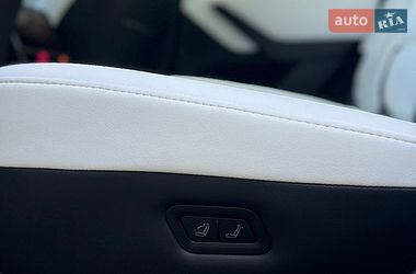 Внедорожник / Кроссовер Tesla Model Y 2025 в Львове фото 35 Внедорожник / Кроссовер Tesla Model Y 2025 в Львове