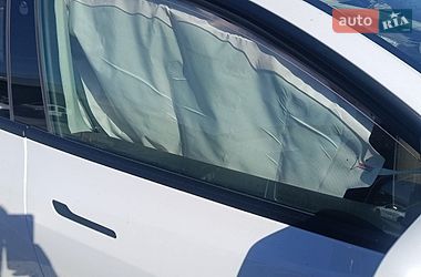 Внедорожник / Кроссовер Tesla Model Y 2023 в Львове