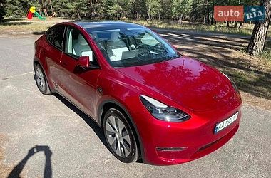 Позашляховик / Кросовер Tesla Model Y 2024 в Києві фото 12 Позашляховик / Кросовер Tesla Model Y 2024 в Києві