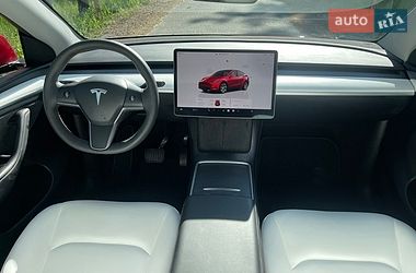 Позашляховик / Кросовер Tesla Model Y 2024 в Києві фото 19 Позашляховик / Кросовер Tesla Model Y 2024 в Києві
