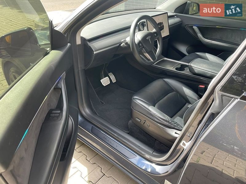 Позашляховик / Кросовер Tesla Model Y 2022 в Ужгороді