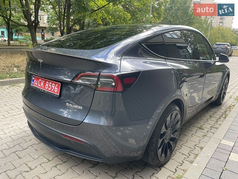 Позашляховик / Кросовер Tesla Model Y 2022 в Ужгороді