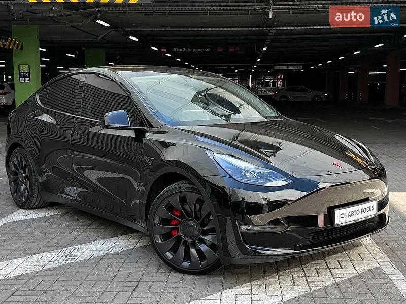 Tesla Model Y 2023