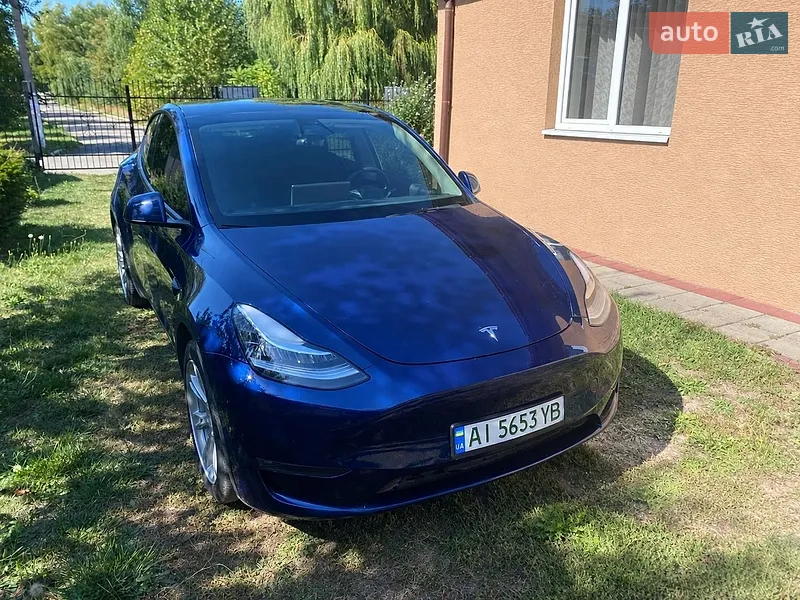 Tesla Model Y