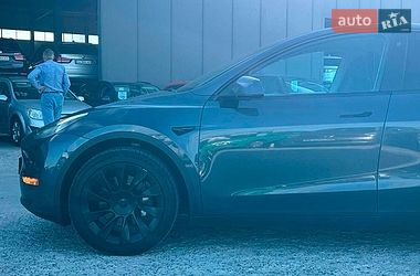 Внедорожник / Кроссовер Tesla Model Y 2021 в Львове