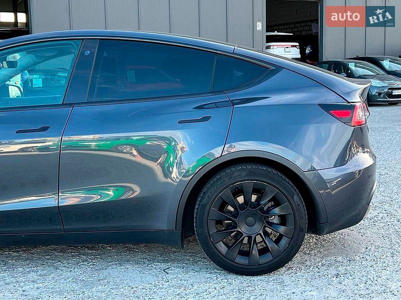 Внедорожник / Кроссовер Tesla Model Y 2021 в Львове