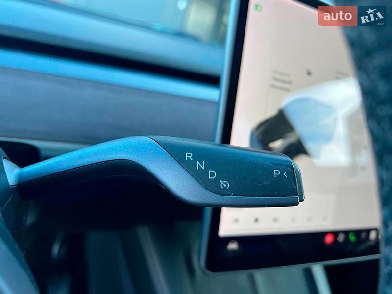 Внедорожник / Кроссовер Tesla Model Y 2021 в Львове
