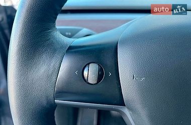 Внедорожник / Кроссовер Tesla Model Y 2021 в Львове