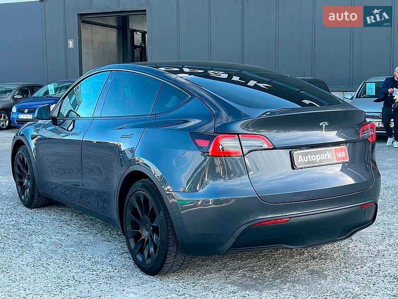 Внедорожник / Кроссовер Tesla Model Y 2021 в Львове