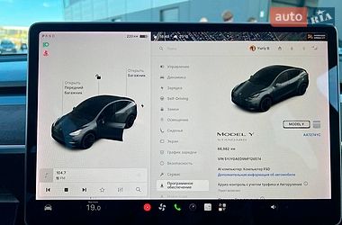 Внедорожник / Кроссовер Tesla Model Y 2021 в Львове
