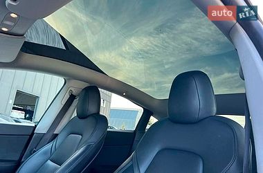 Внедорожник / Кроссовер Tesla Model Y 2021 в Львове