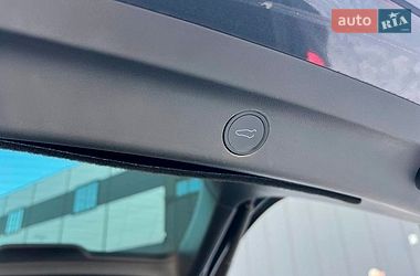 Внедорожник / Кроссовер Tesla Model Y 2021 в Львове
