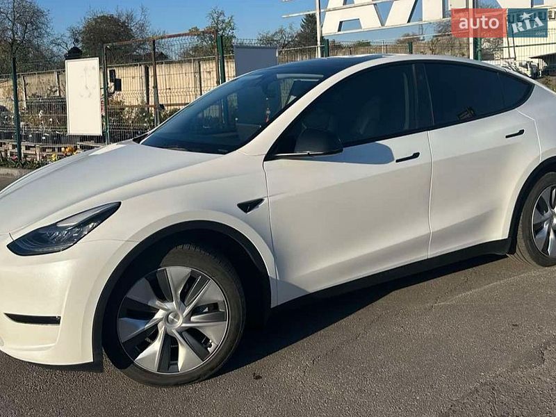 Внедорожник / Кроссовер Tesla Model Y 2023 в Полтаве