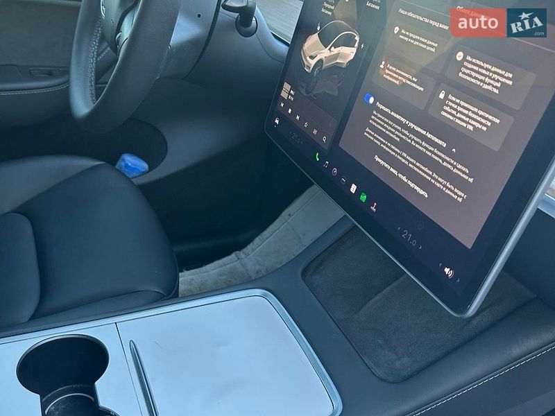 Внедорожник / Кроссовер Tesla Model Y 2023 в Полтаве