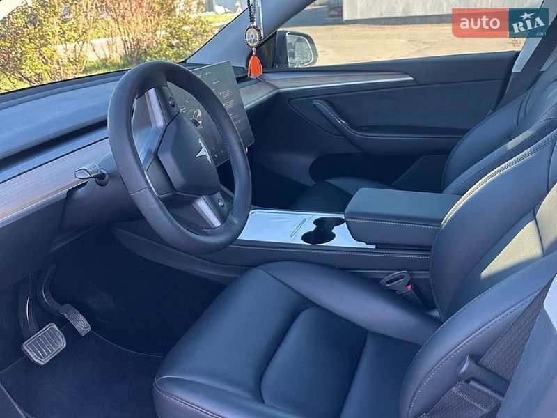 Внедорожник / Кроссовер Tesla Model Y 2023 в Полтаве