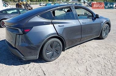 Позашляховик / Кросовер Tesla Model Y 2026 в Чернівцях фото 7 Позашляховик / Кросовер Tesla Model Y 2026 в Чернівцях
