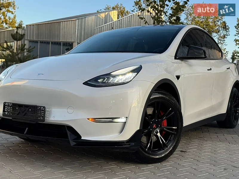 Tesla Model Y 2020